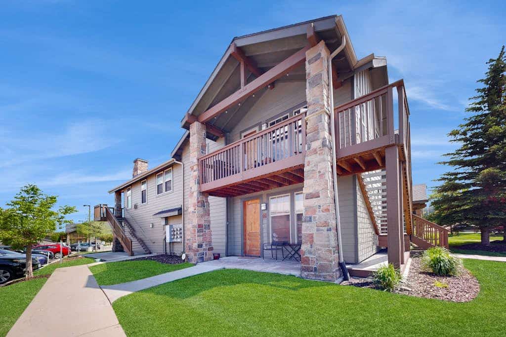 Redstone Center Gem - Walk to Shops, close to Ski Shuttle Stop