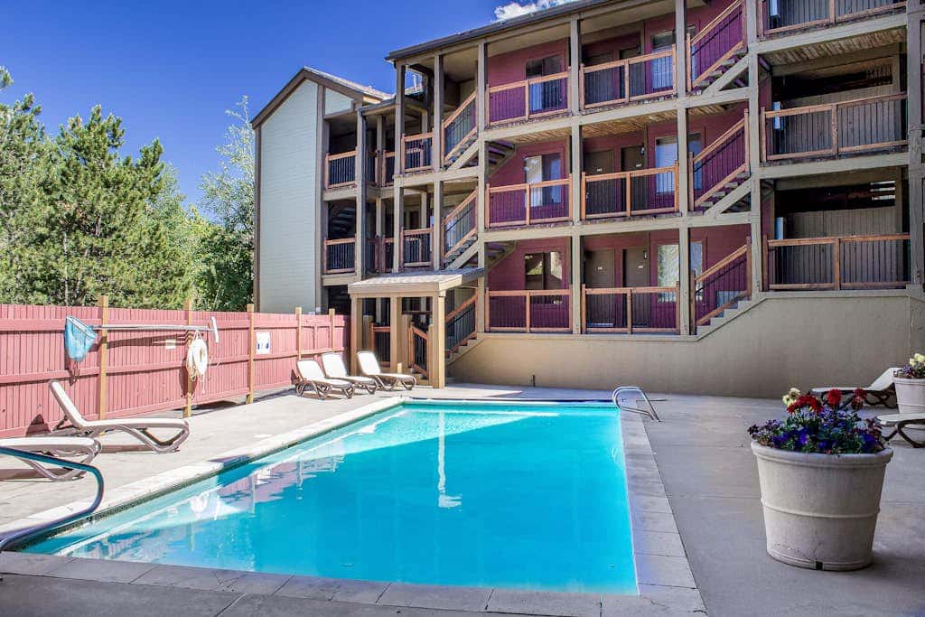 Mountain Condo with  Shared Hot Tub & Pool, High-Speed WiFi, & Private washer & dryer