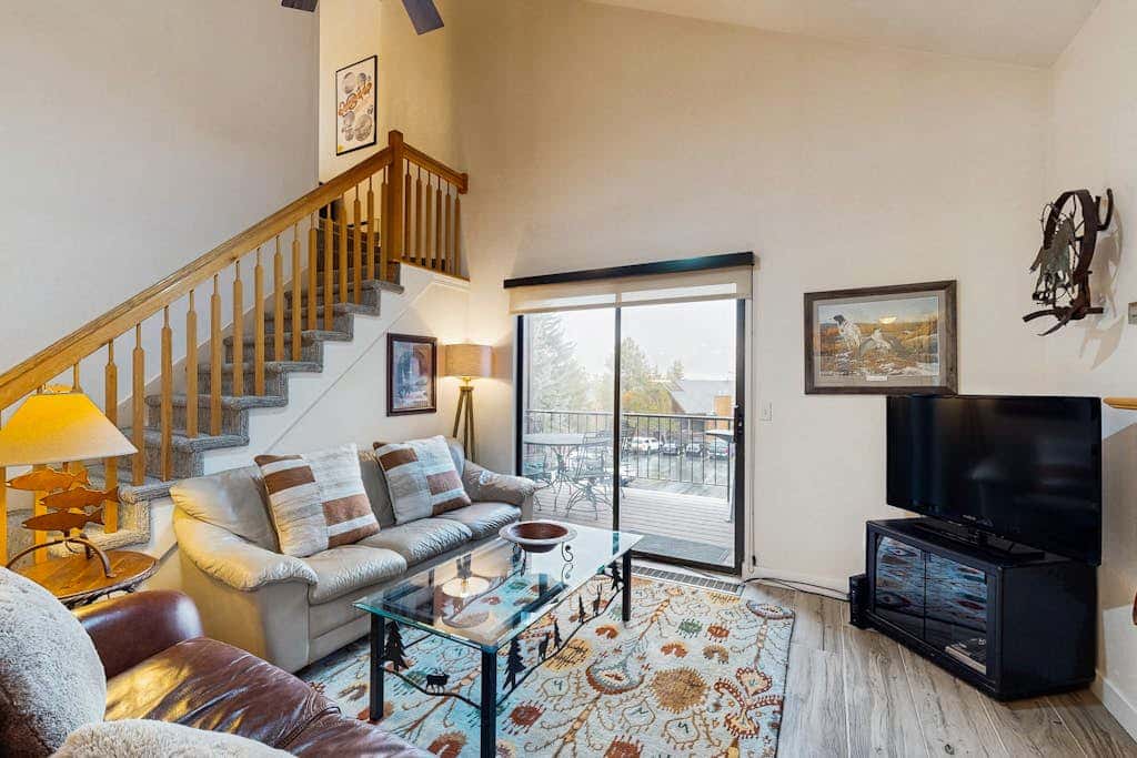 Cozy Family-Friendly Condo With two lofts, Shared Pool & Hot Tub
