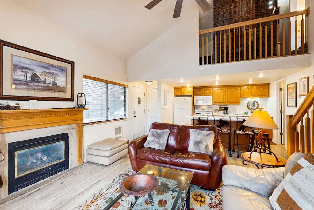 H8 Red Pine Paradise Loft at Canyons Village