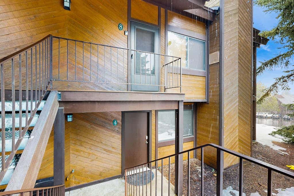 Cozy Family-Friendly Condo With two lofts, Shared Pool & Hot Tub