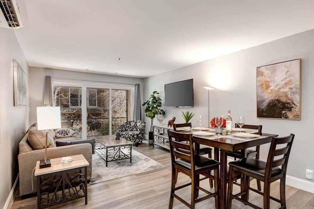 Main Street condo with AC, balcony, on-site dining, hot tub, & firepit