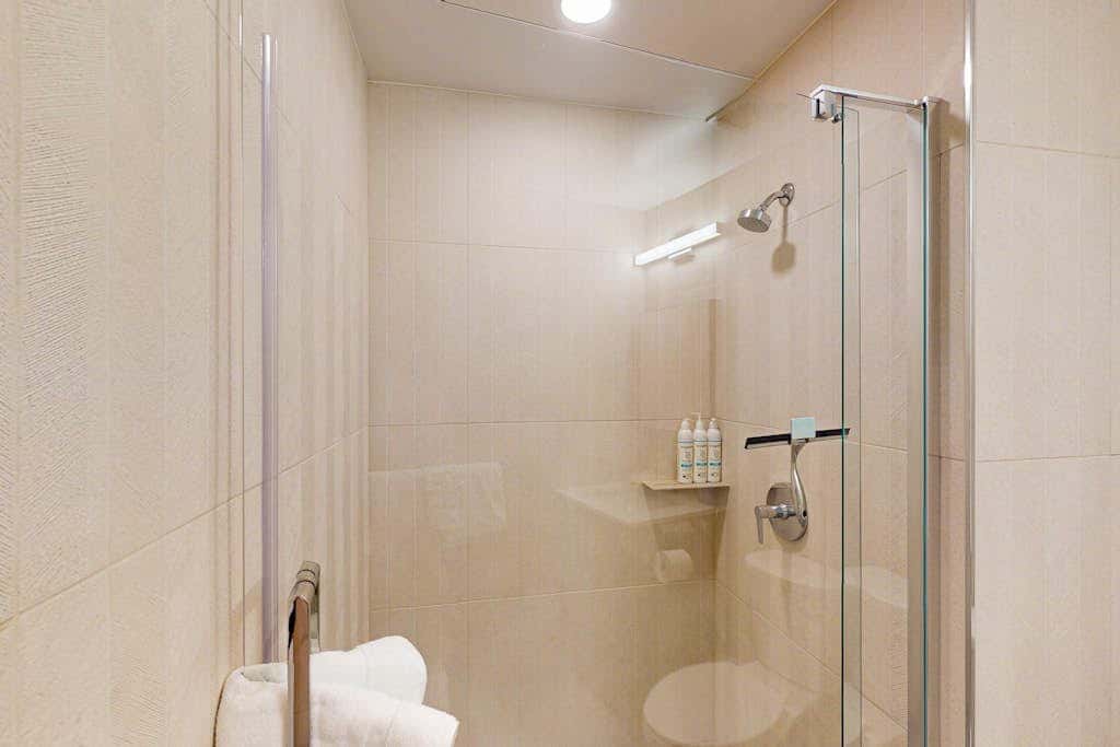 Cozy Studio with gym & hot tub - Walk to Deer Valley Gondola