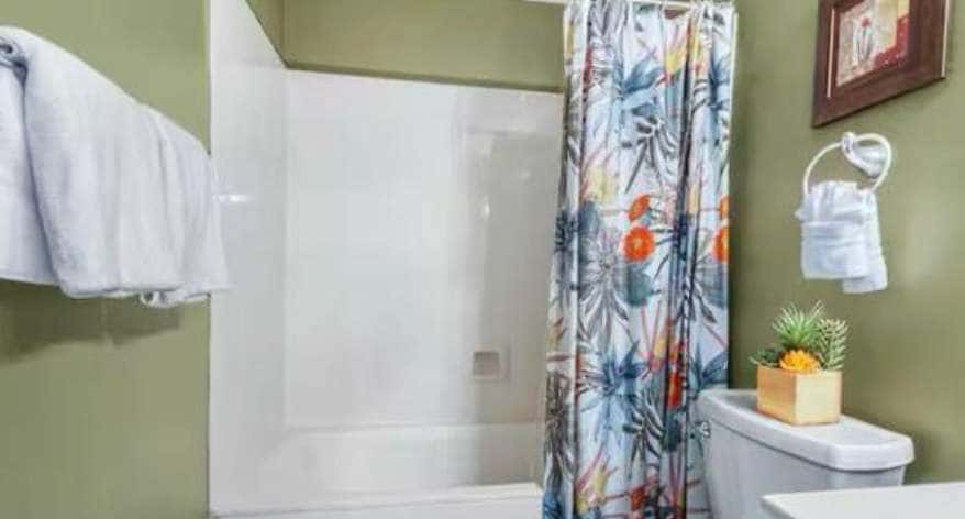 Spacious gulf front condo near beaches and shopping