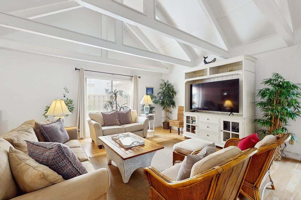 Beautiful Palmetto Dunes Villa- Lagoon Views,  Complex Pool