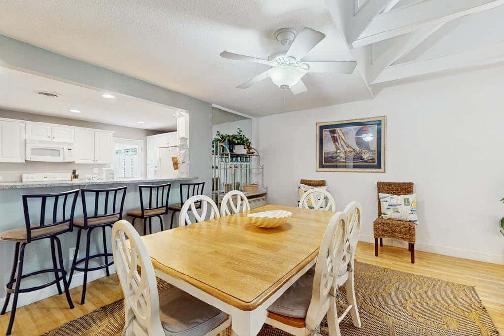 Beautiful Palmetto Dunes Villa- Lagoon Views,  Complex Pool