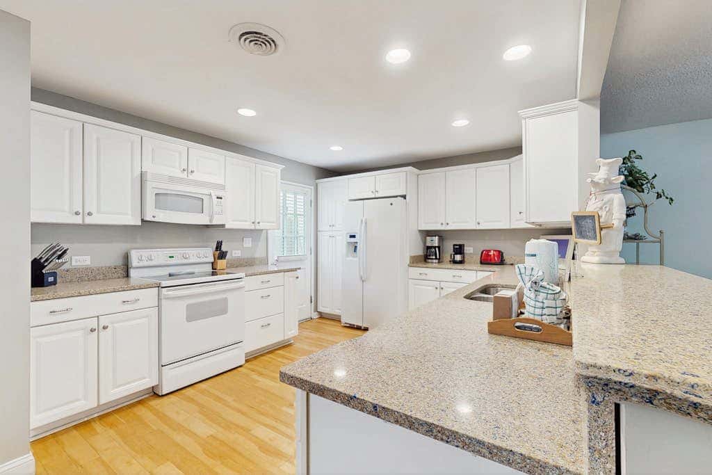 Beautiful Palmetto Dunes Villa- Lagoon Views,  Complex Pool