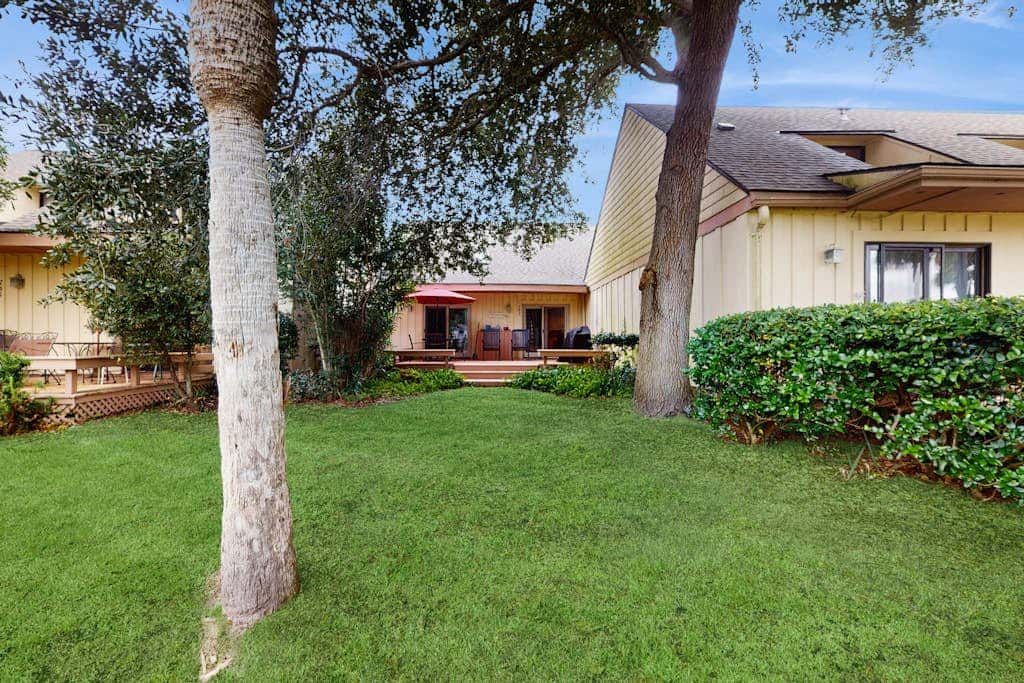 Beautiful Palmetto Dunes Villa- Lagoon Views,  Complex Pool