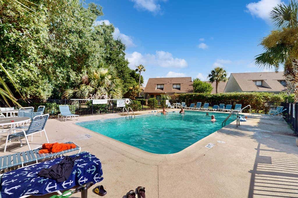 Beautiful Palmetto Dunes Villa- Lagoon Views,  Complex Pool