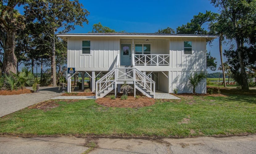Waterfront home with private dock & deck with great views, walk to the beach