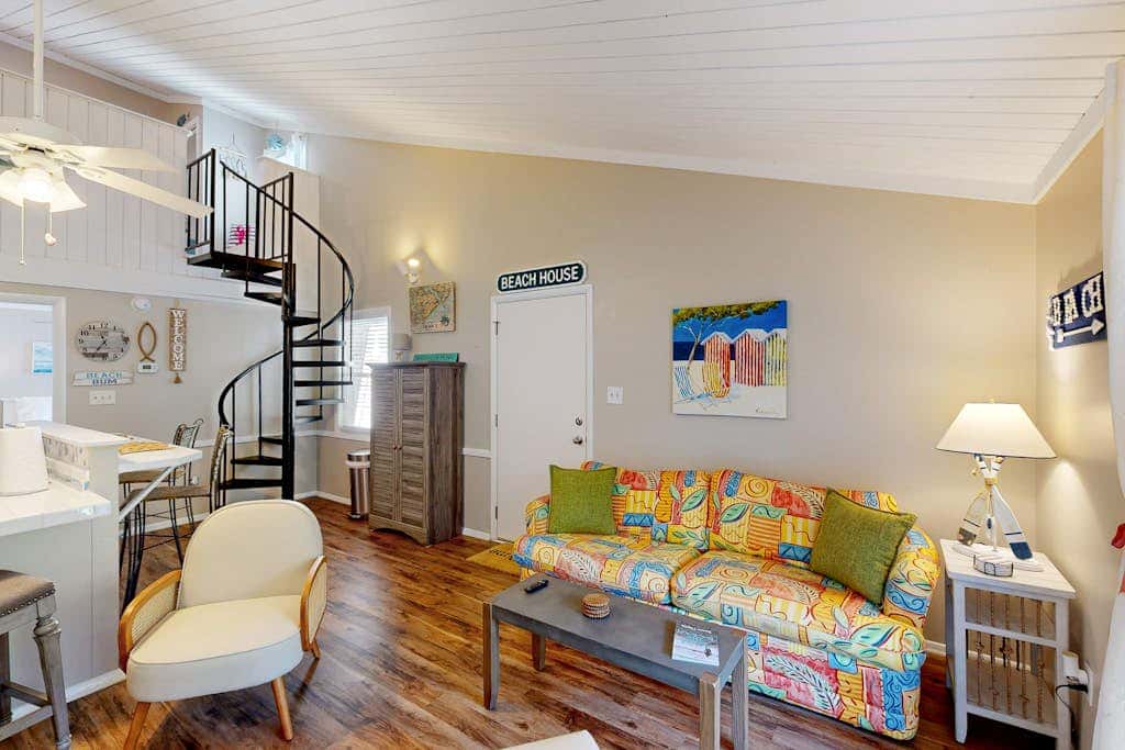 Driftwood Villa  267