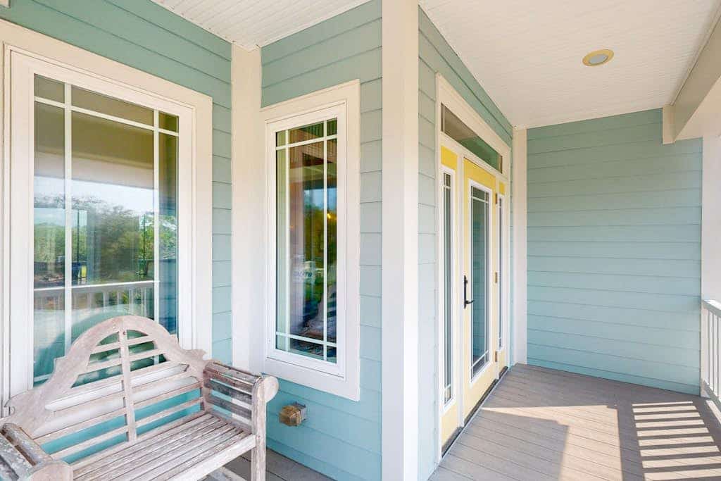Coastal home- Marsh Views with open floor plan and stunning sunsets