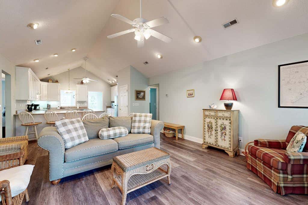 Pompano End