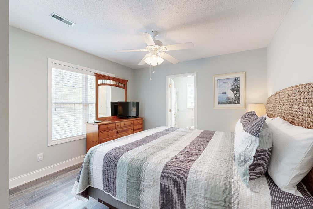Pompano End