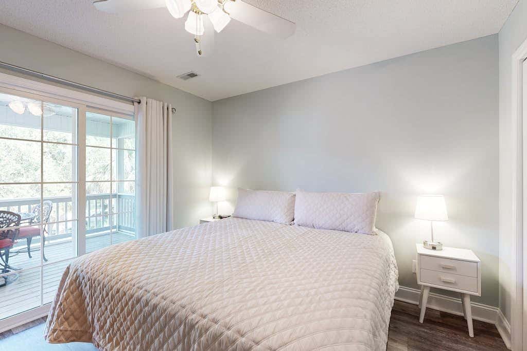 Pompano End