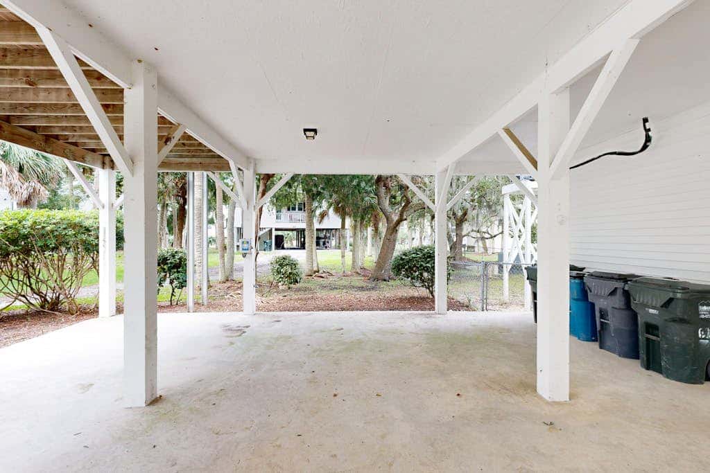 Pompano End