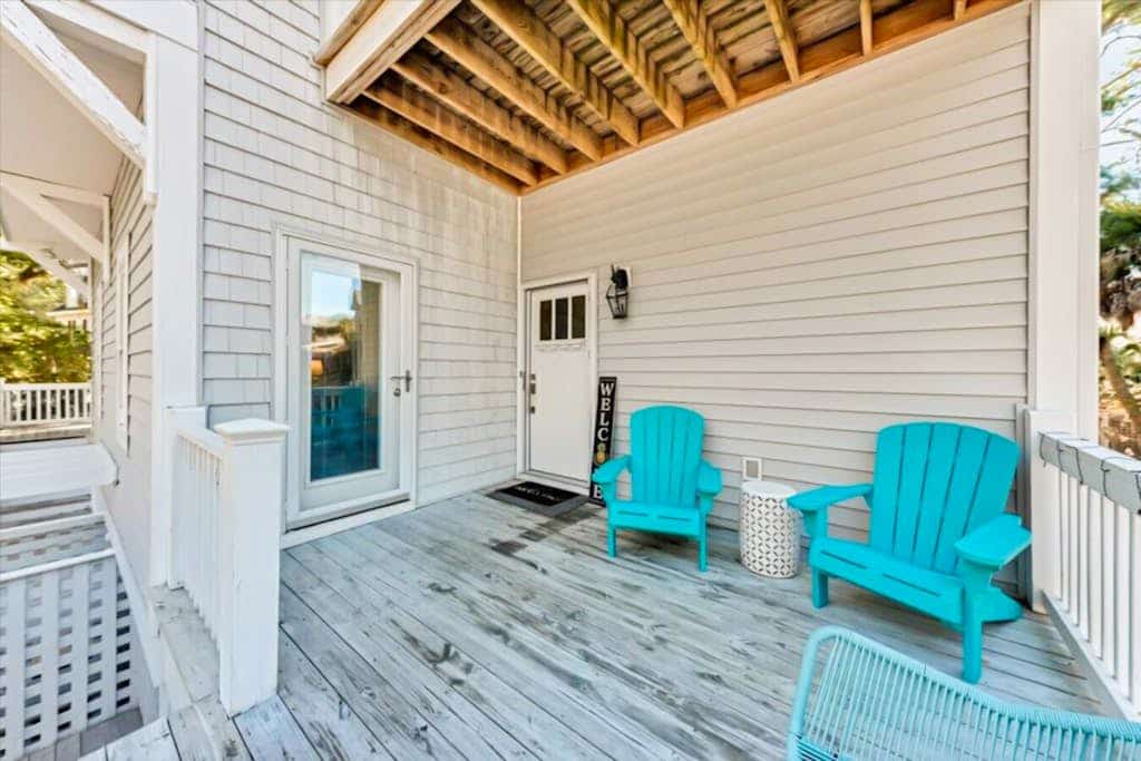 Family-friendly home on Edisto Beach close to beach and golf