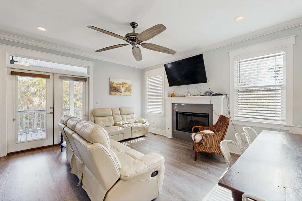 Sun-Filled House Close to Beach w/Private Pool, WiFi, Central AC, & Washer/Dryer