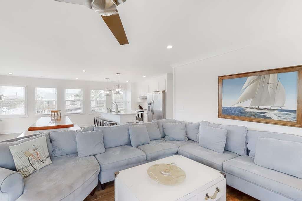 Bright, Modern Home 1 Block From Beach w/ AC, WiFi, W/D, Balcony