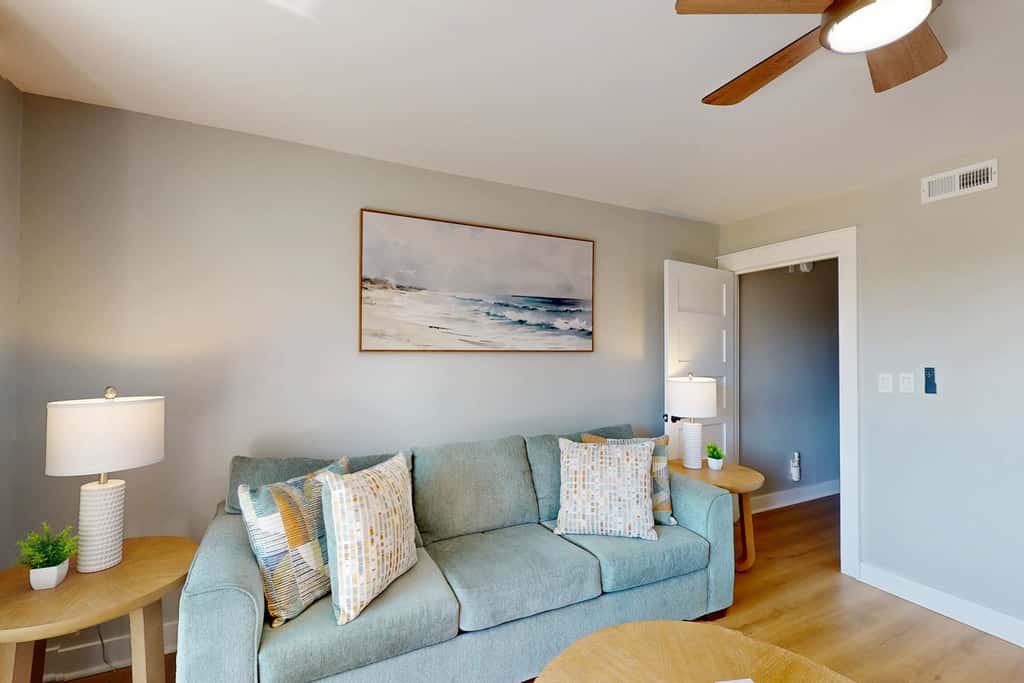 Beach-view condo in oceanfront complex with outdoor pool, beach access, balcony