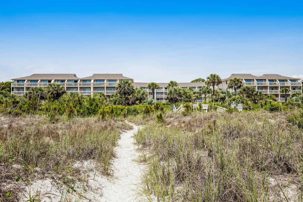 Beach-view condo in oceanfront complex with outdoor pool, beach access, balcony