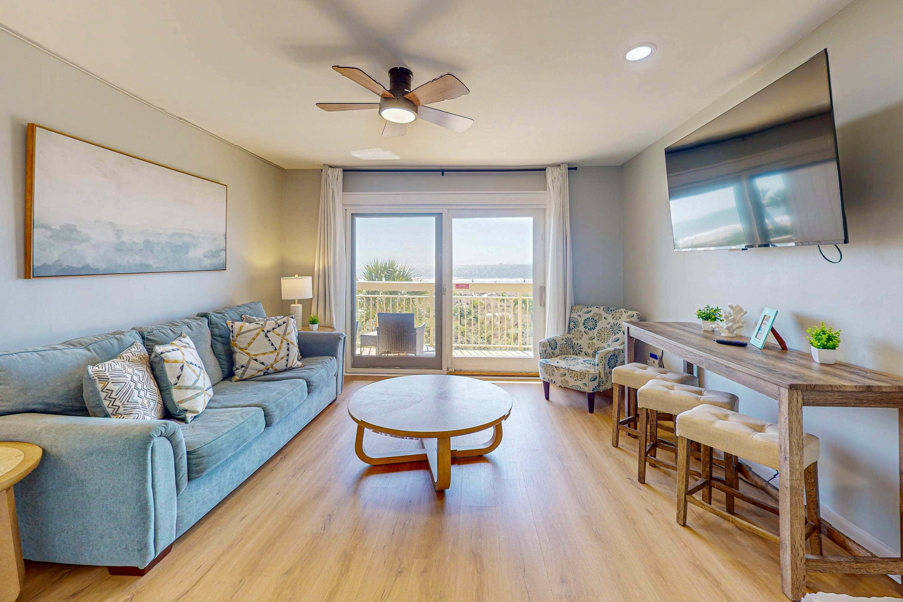 Condo with Coligny Beach views, outdoor pool, beach access, balcony, WD, & AC