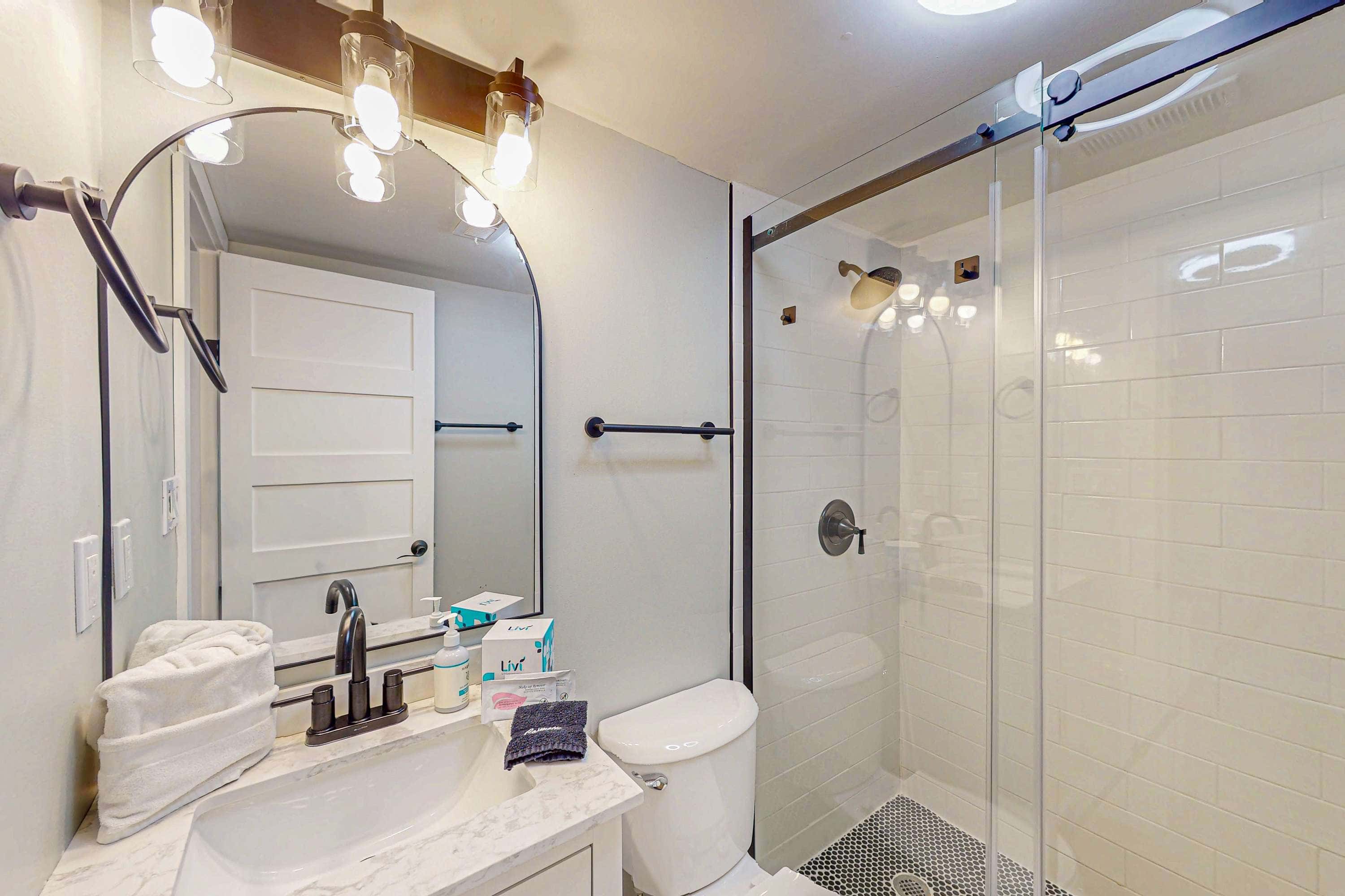 Condo with Coligny Beach views, outdoor pool, beach access, balcony, WD, & AC