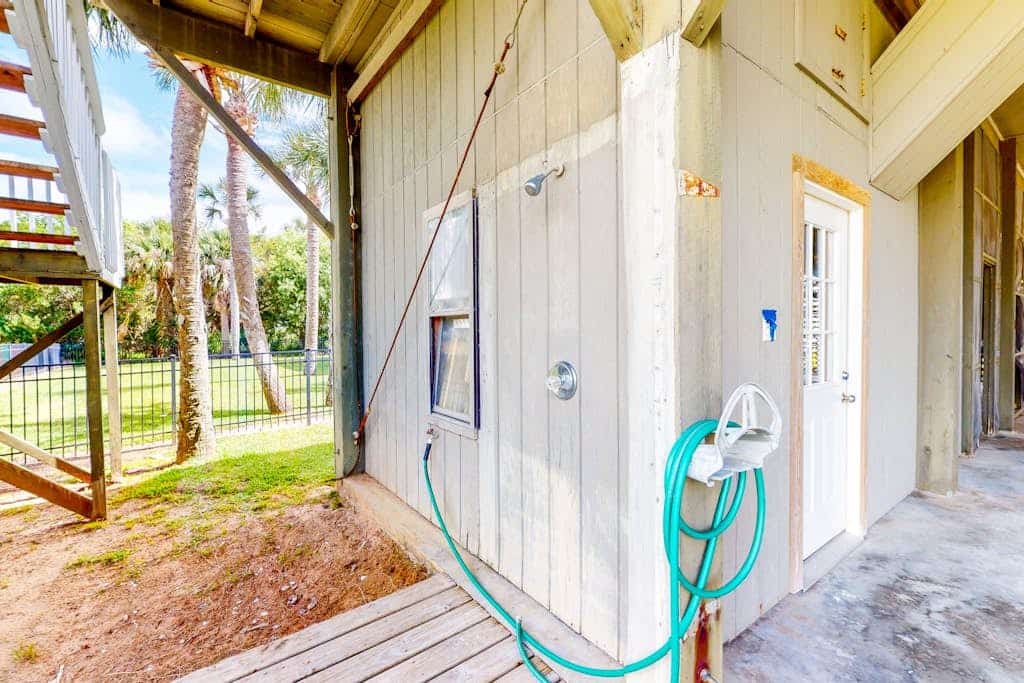 Beach Across the Street Spacious Home w/ Great Porches, WiFi, Washer/Dryer