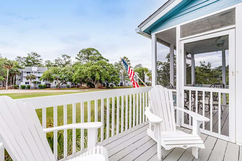 Dog-friendly home near the ocean with screened porch, central AC, & washer/dryer