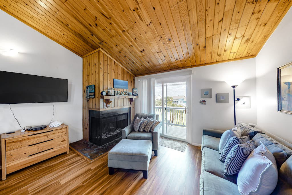 Driftwood Villa  259