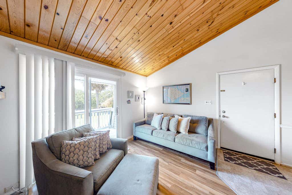Driftwood Villa  259