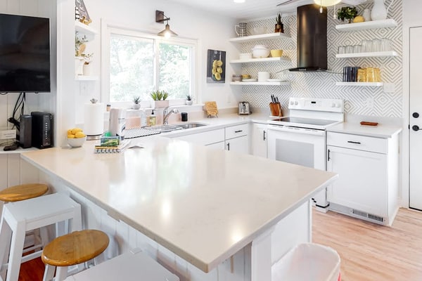 Dog-Friendly, Oceanside House w/Private Washer/Dryer, Free WiFi, Patio