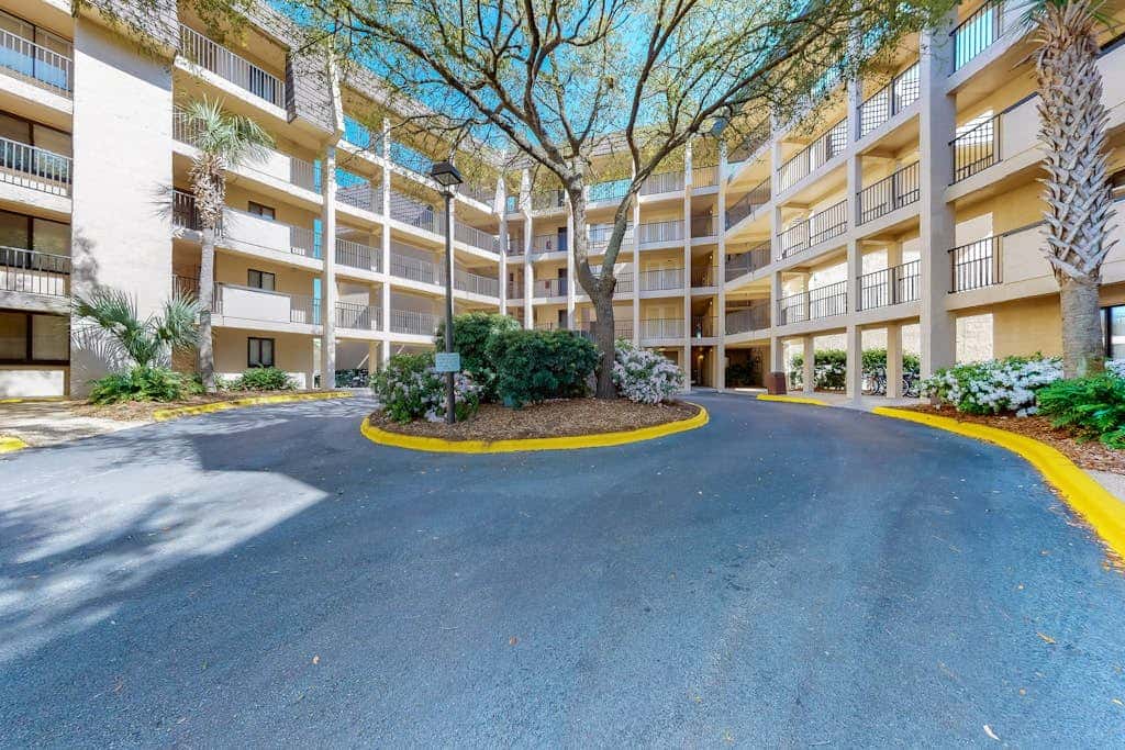 Beachfront escape with pools, hot tub, athletic courts, WD, and central AC