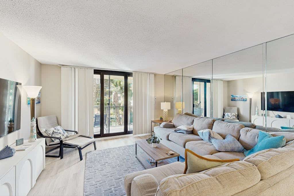 Family-Friendly Condo with Shared Pools, Hot Tub & Private Resort Beach