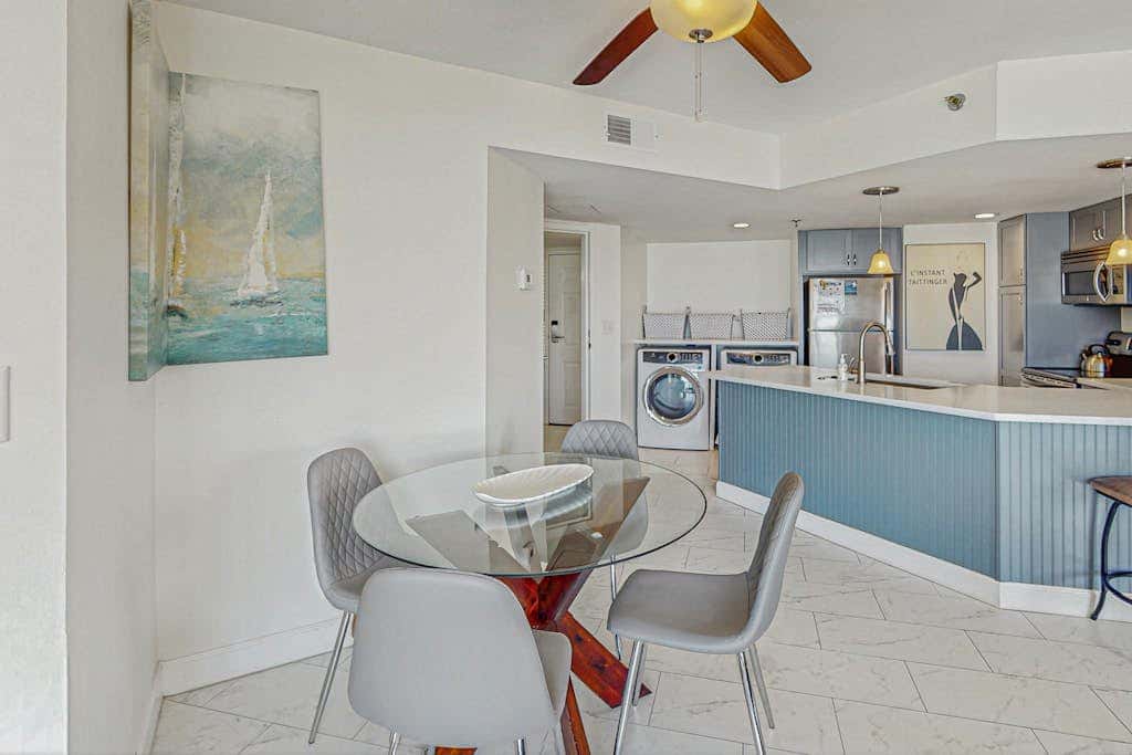 Oceanfront Villa with Shared Pools, Hot tub, and Beach Access