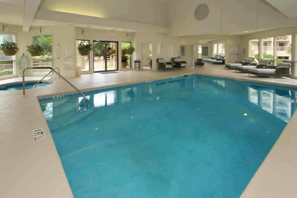 Oceanfront Villa with Shared Pools, Hot tub, and Beach Access