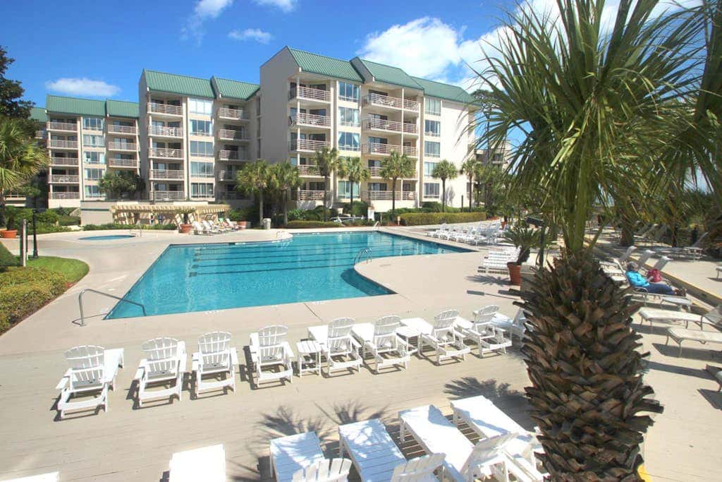 Oceanfront Villa with Shared Pools, Hot tub, and Beach Access