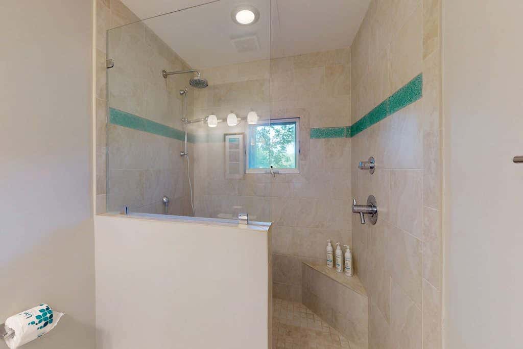 Golf course view condo with on site pool, tennis, & private patio