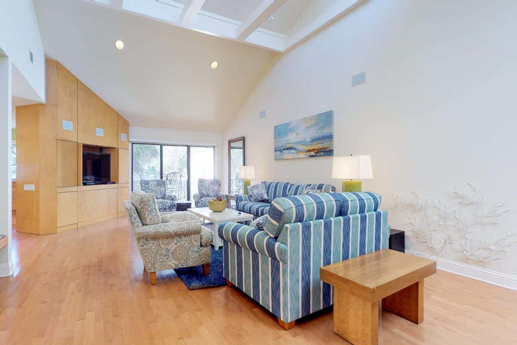 Cozy Hilton Head townhome with shared pools within a short distance of beaches
