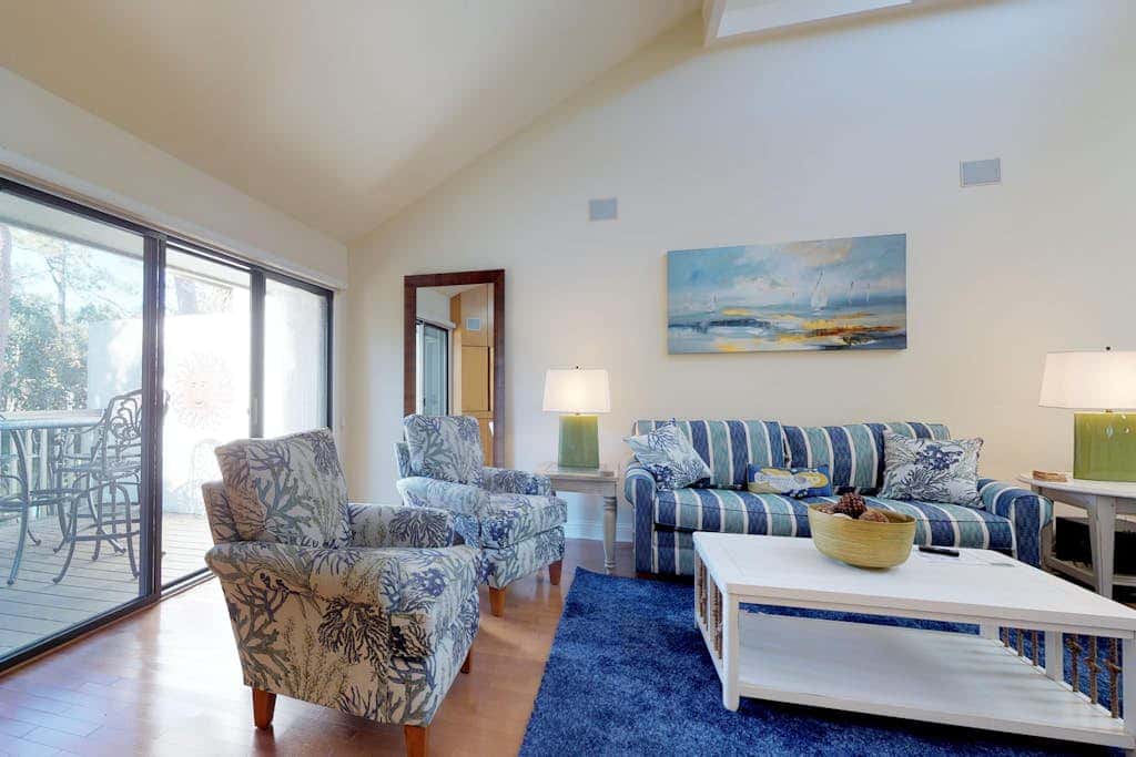 Cozy Hilton Head townhome with shared pools within a short distance of beaches