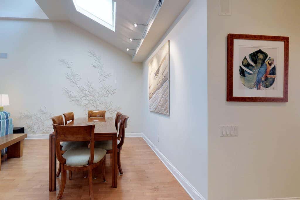 Cozy Hilton Head townhome with shared pools within a short distance of beaches