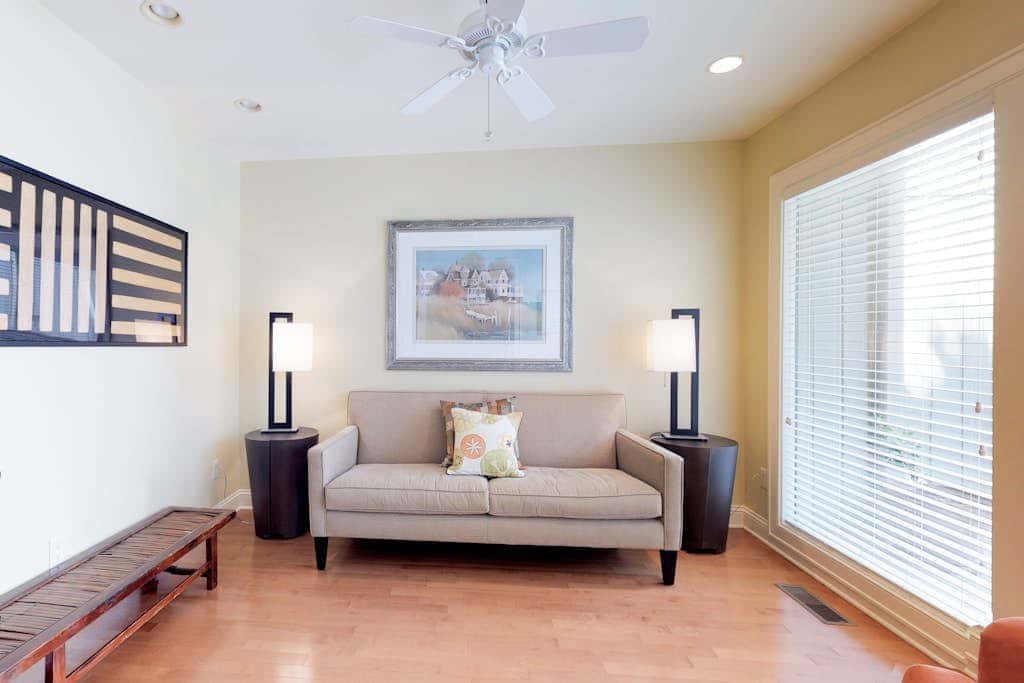 Cozy Hilton Head townhome with shared pools within a short distance of beaches