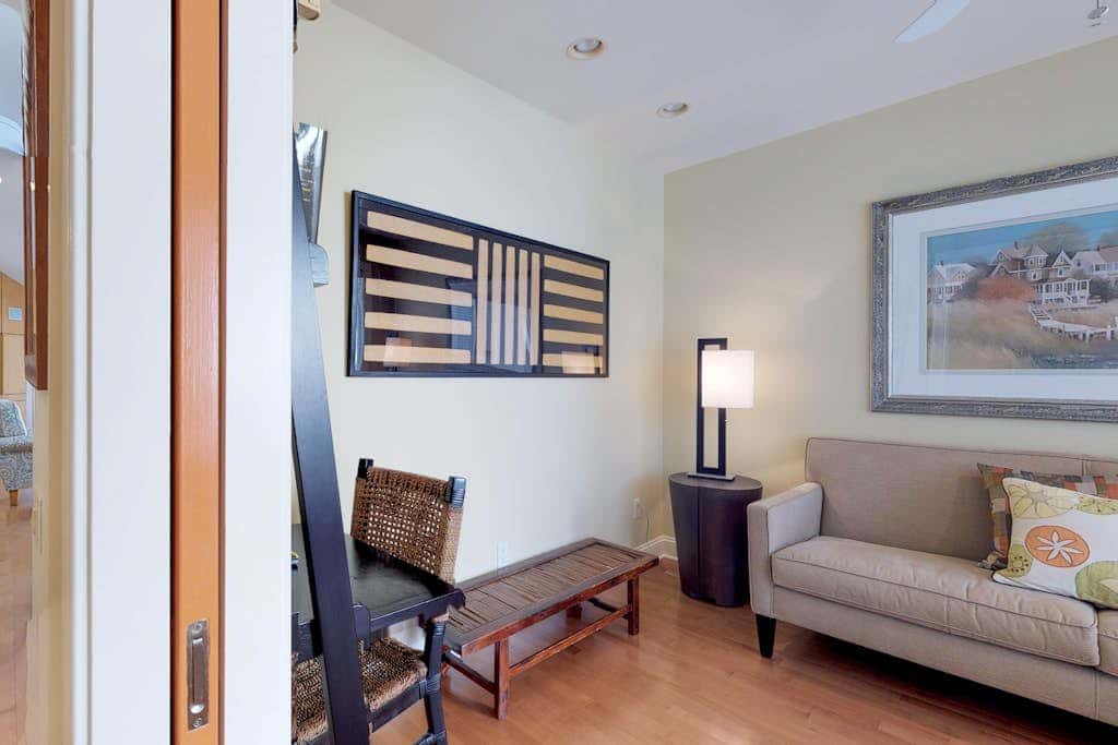 Cozy Hilton Head townhome with shared pools within a short distance of beaches