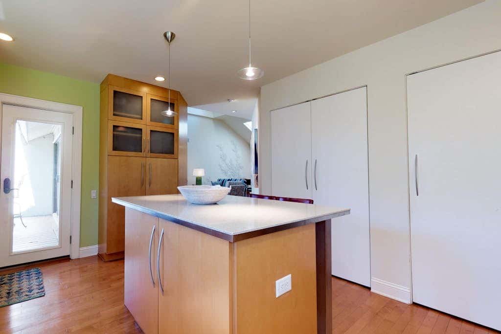 Cozy Hilton Head townhome with shared pools within a short distance of beaches