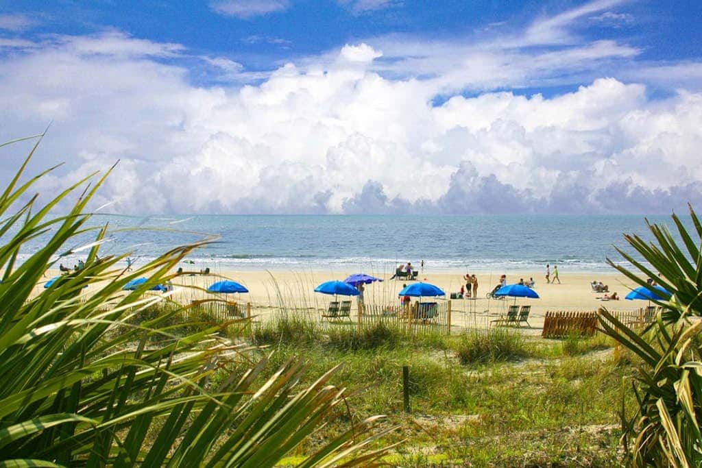 Dog-Friendly Townhouse with Shared Pool, Easy Beach Access, and Golf