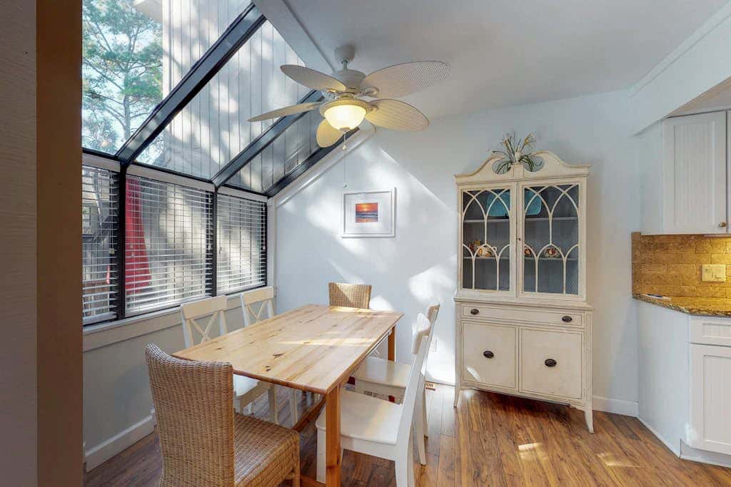Dog-Friendly Townhouse with Shared Pool, Easy Beach Access, and Golf