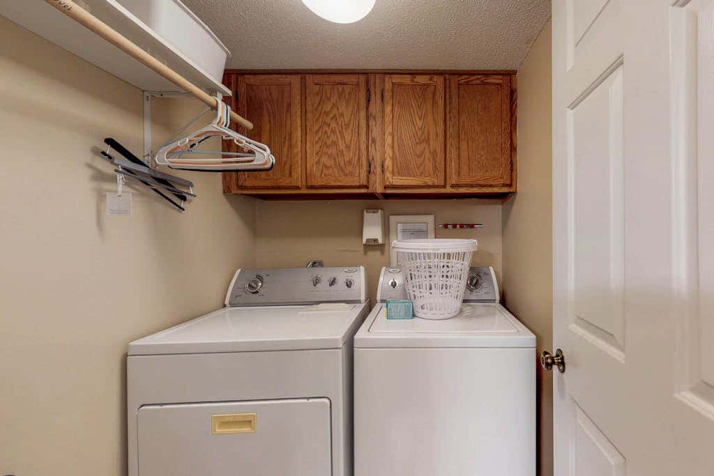 Dog-Friendly Townhouse with Shared Pool, Easy Beach Access, and Golf