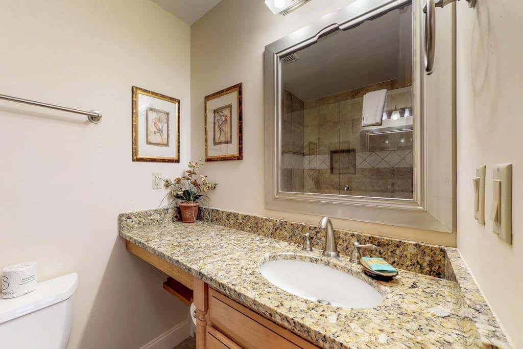 Dog-Friendly Townhouse with Shared Pool, Easy Beach Access, and Golf
