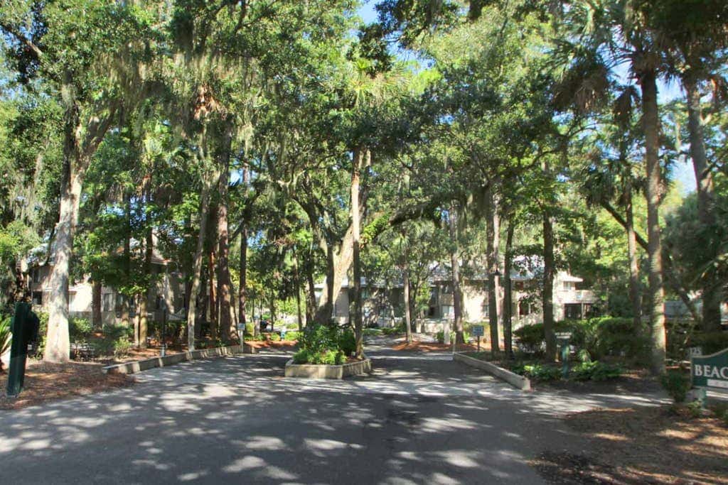 Dog-Friendly Townhouse with Shared Pool, Easy Beach Access, and Golf