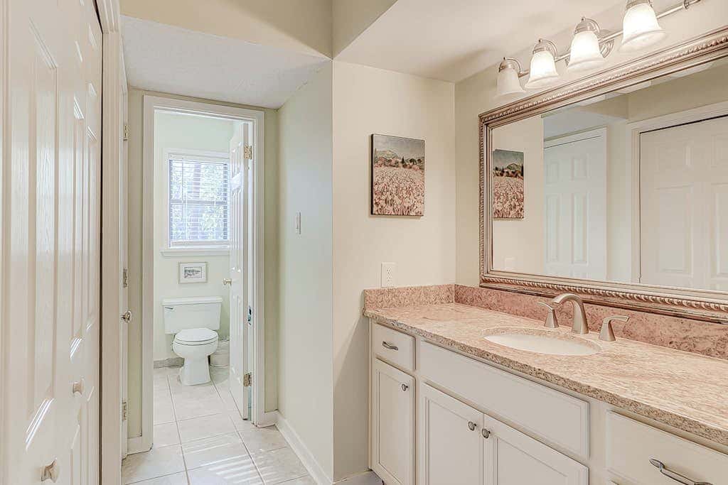 Dog friendly condo with pool, central AC, & washer and dryer, quick walk to beach